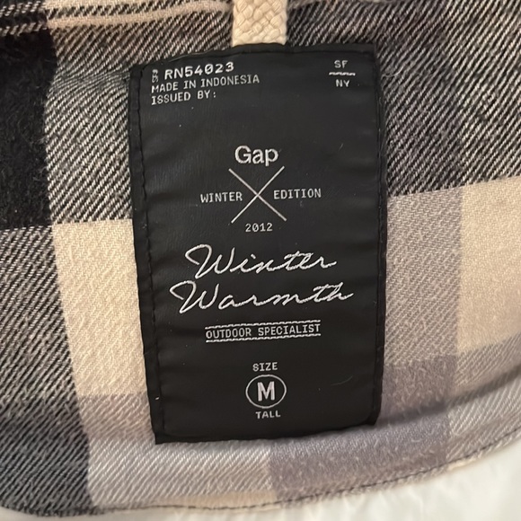 Gap puffer vest - Picture 3 of 8